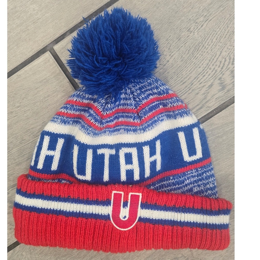 Robin Ruth Utah Beanie Hat Red White Blue Pom Pom Cuffed Knit Souvenir Travel